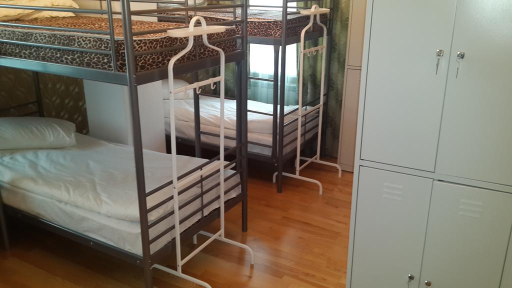 Triumph Astana Hostel أستانا الغرفة الصورة