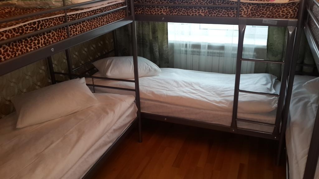 Triumph Astana Hostel أستانا الغرفة الصورة